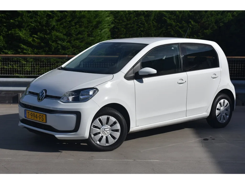 Volkswagen Up! (2023) — foto 1