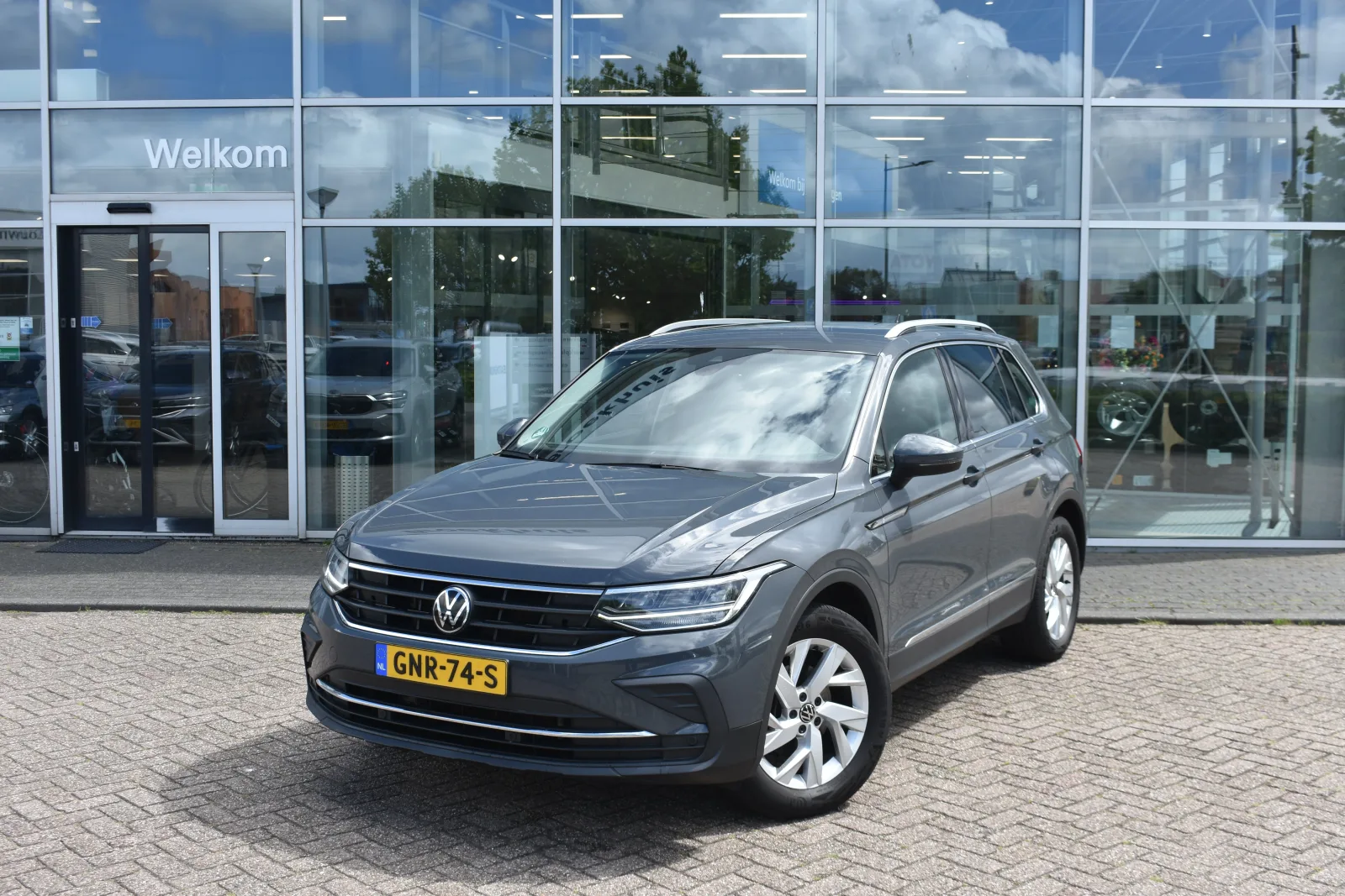 Volkswagen Tiguan (2023) — foto 1