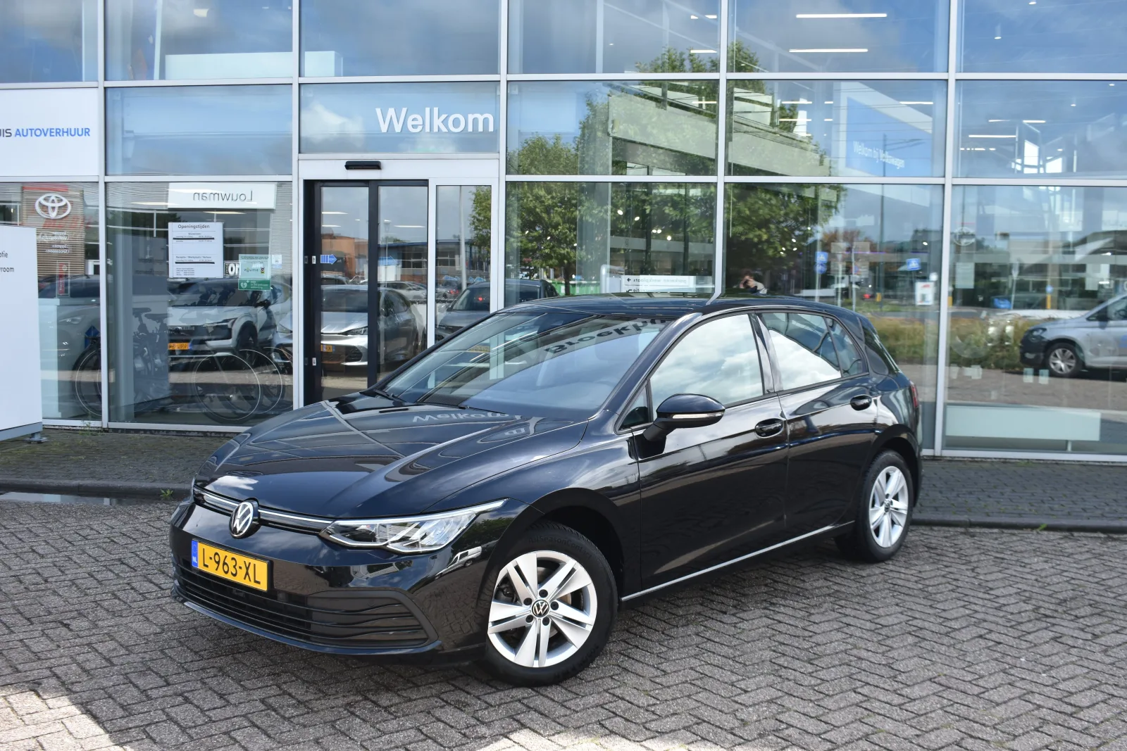Volkswagen Golf (2021) — foto 1