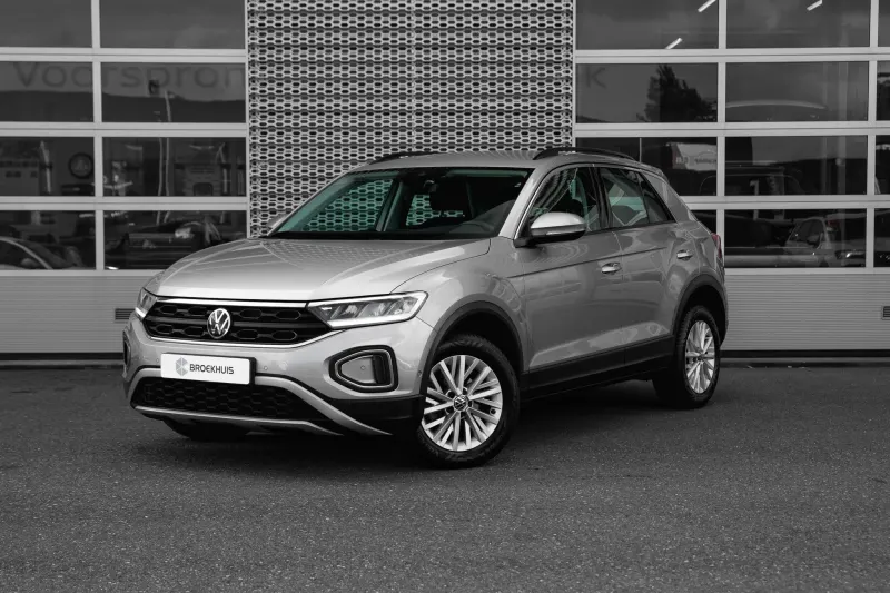 Volkswagen T-Roc (2023)