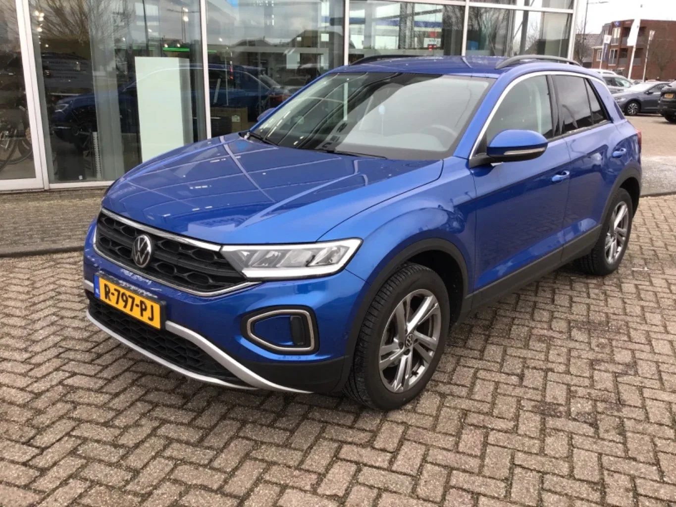 Volkswagen T-Roc (2022) — foto 1