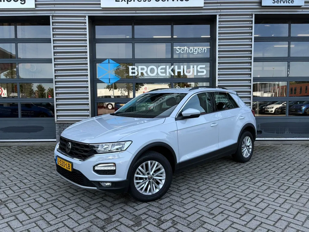 Volkswagen T-Roc (2021) — foto 1