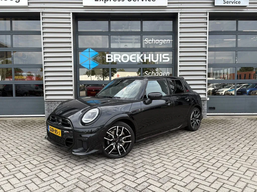 MINI John Cooper Works (2024) — foto 1