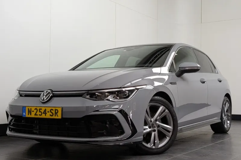 Volkswagen Golf (2021)