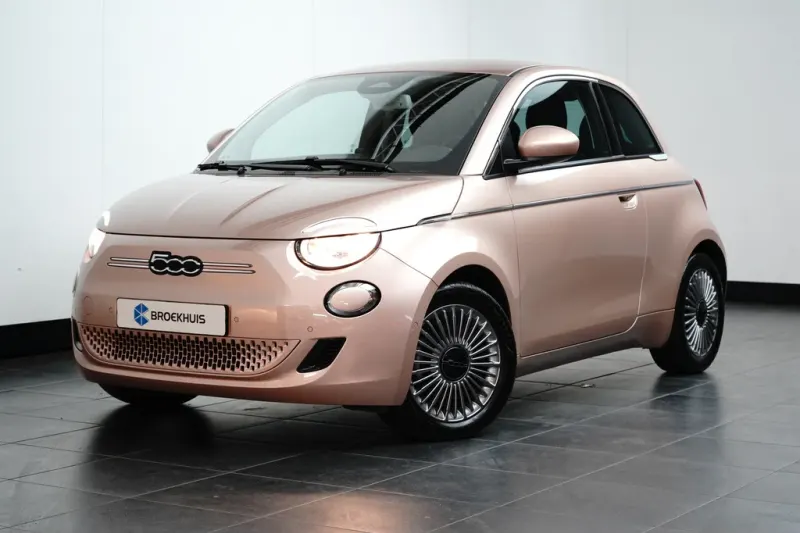 Fiat 500e (2023)