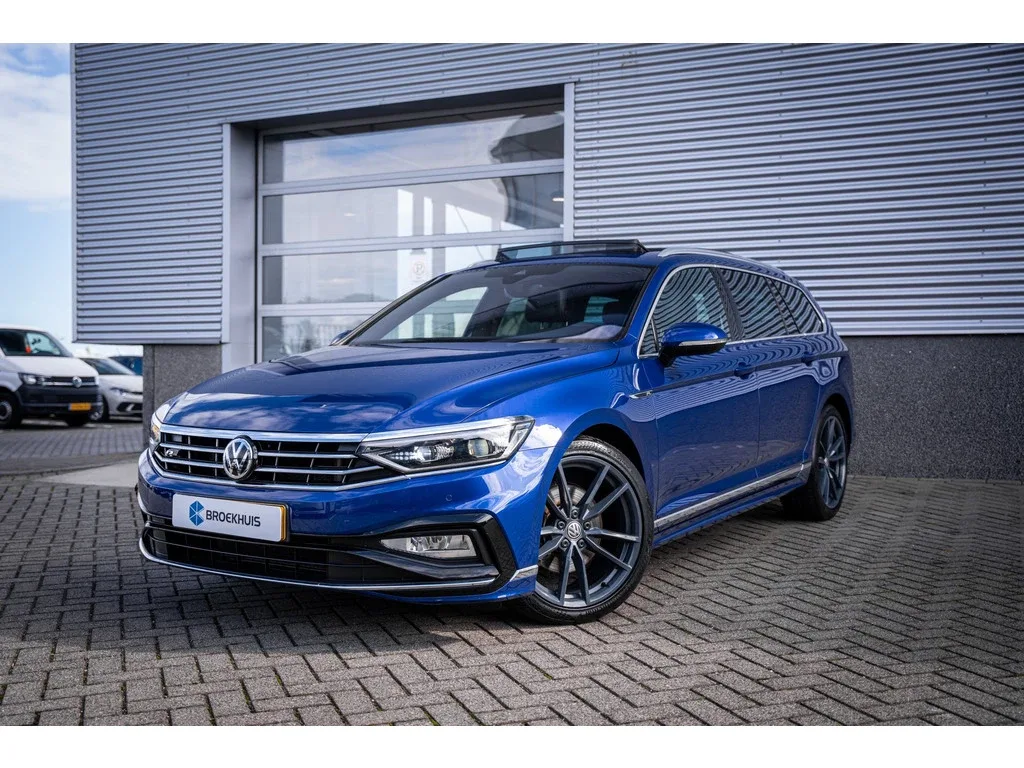 Volkswagen Passat (2021) — foto 1