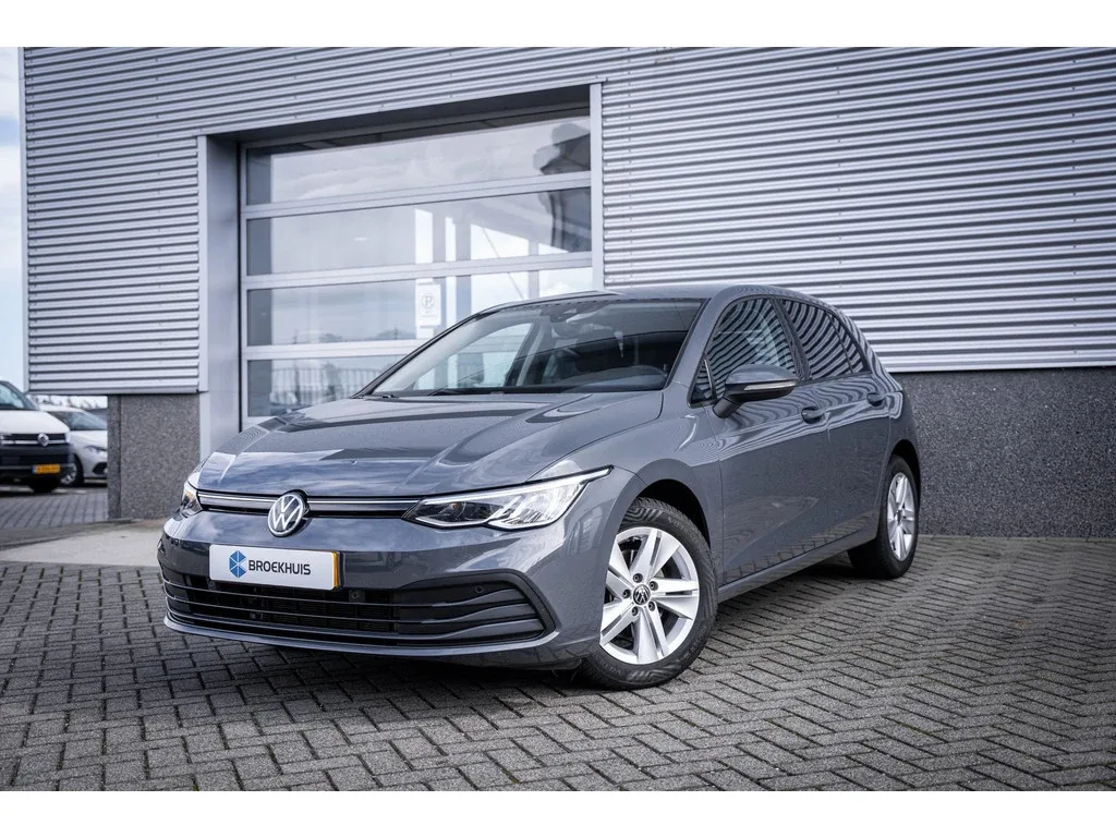 Volkswagen Golf (2020) — foto 1