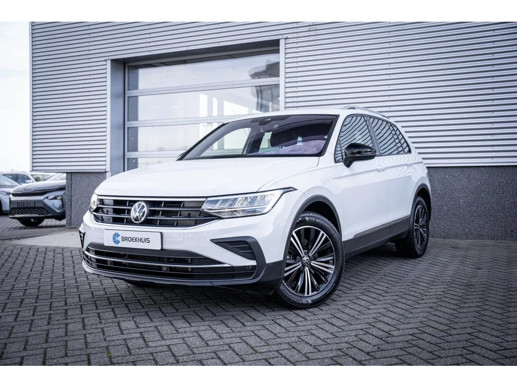 Volkswagen Tiguan (2021) — foto 1