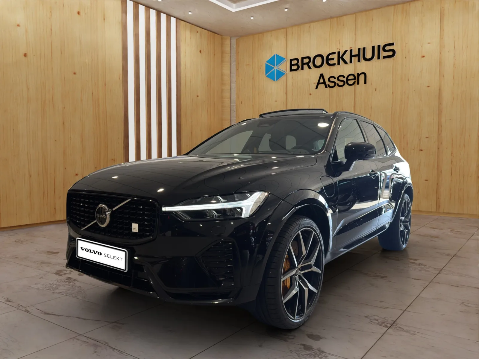 Volvo XC60 (2024) — foto 1