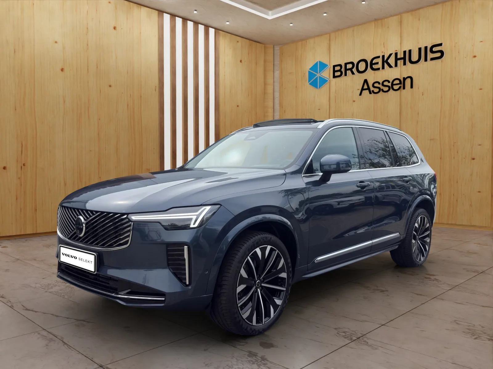 Volvo XC90 (2025) — foto 1