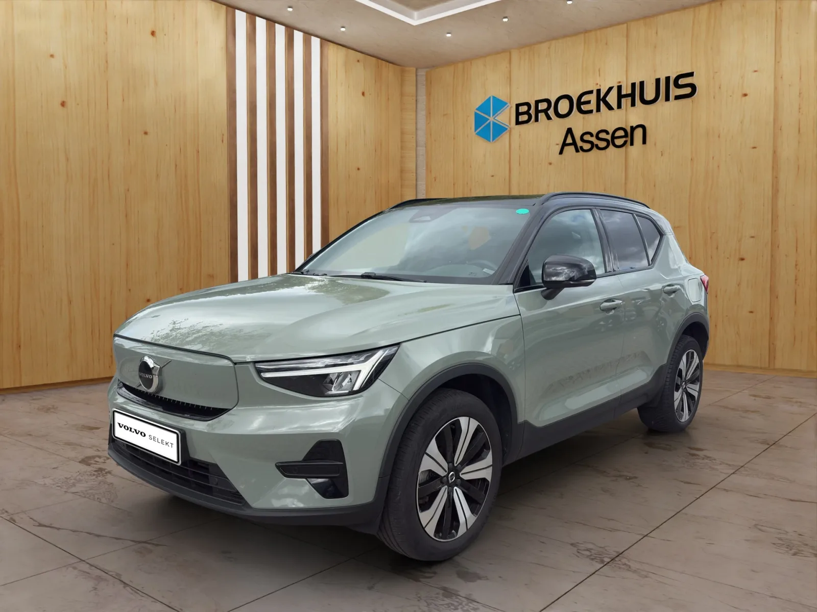 Volvo XC40 (2022) — foto 1