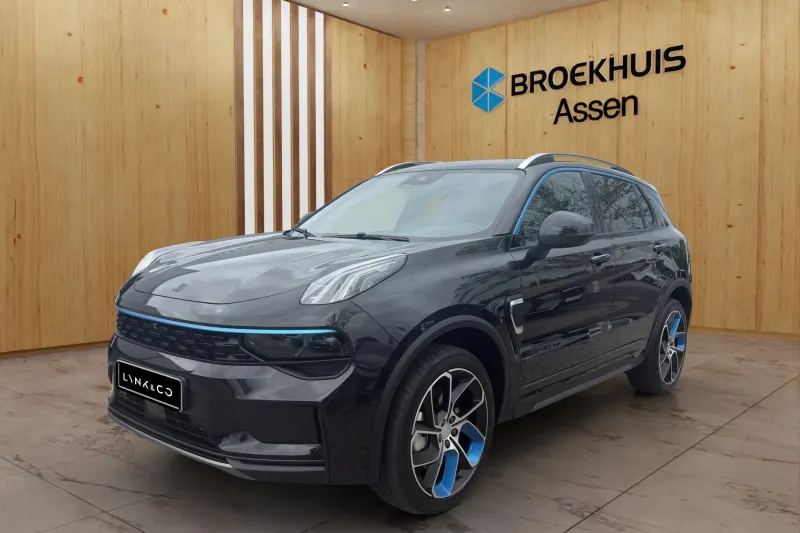 Lynk & Co 01 (2024)