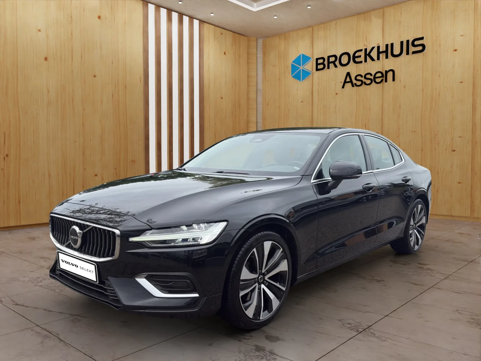 Volvo S60 (2024) — foto 1
