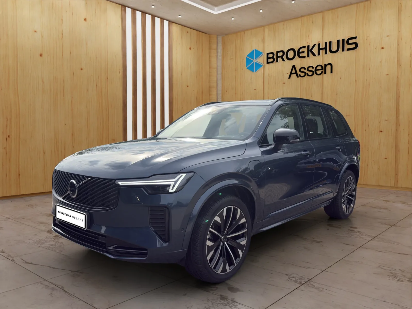 Volvo XC90 (2025) — foto 1
