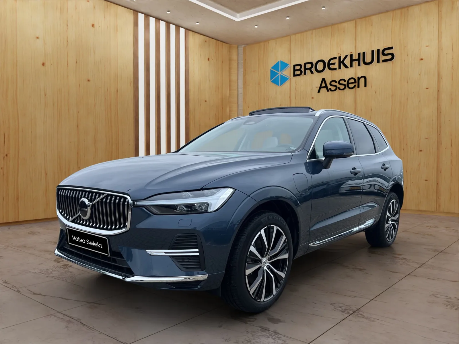 Volvo XC60 (2022) — foto 1