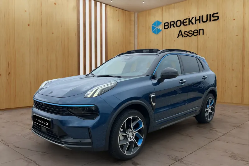 Lynk & Co 01 (2024)