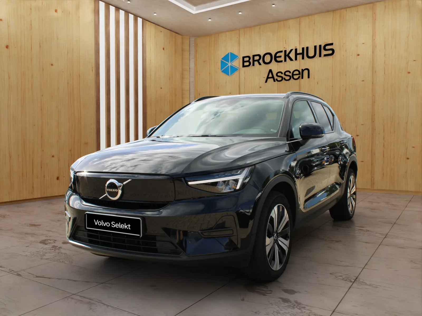 Volvo XC40 (2022) — foto 1