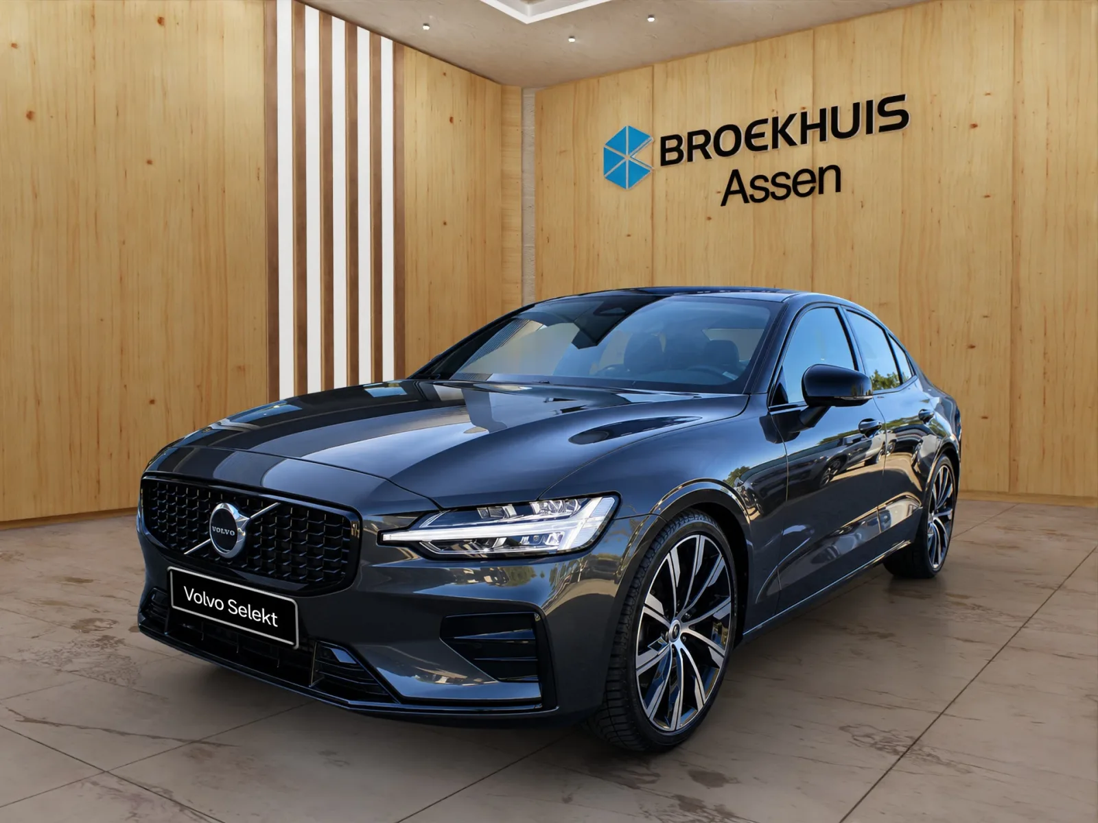 Volvo S60 (2024) — foto 1