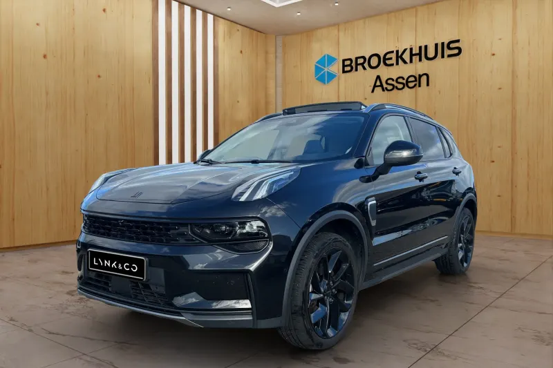 Lynk & Co 01 (2023)