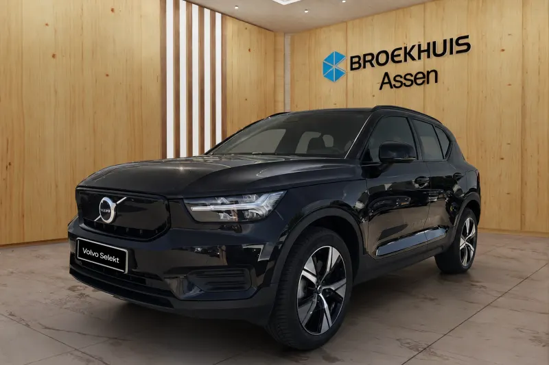 Volvo XC40 (2022)