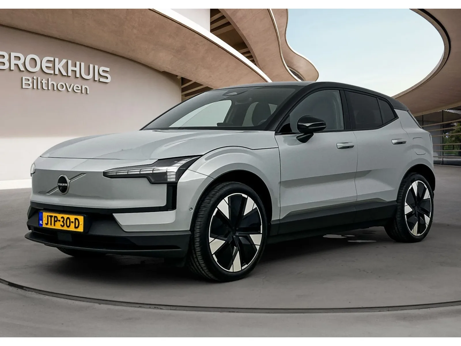 Volvo EX30 (2026) — foto 1
