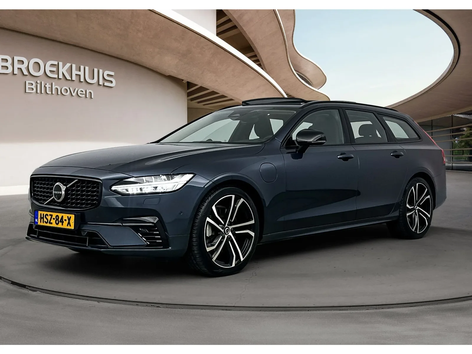 Volvo V90 (2025) — foto 1