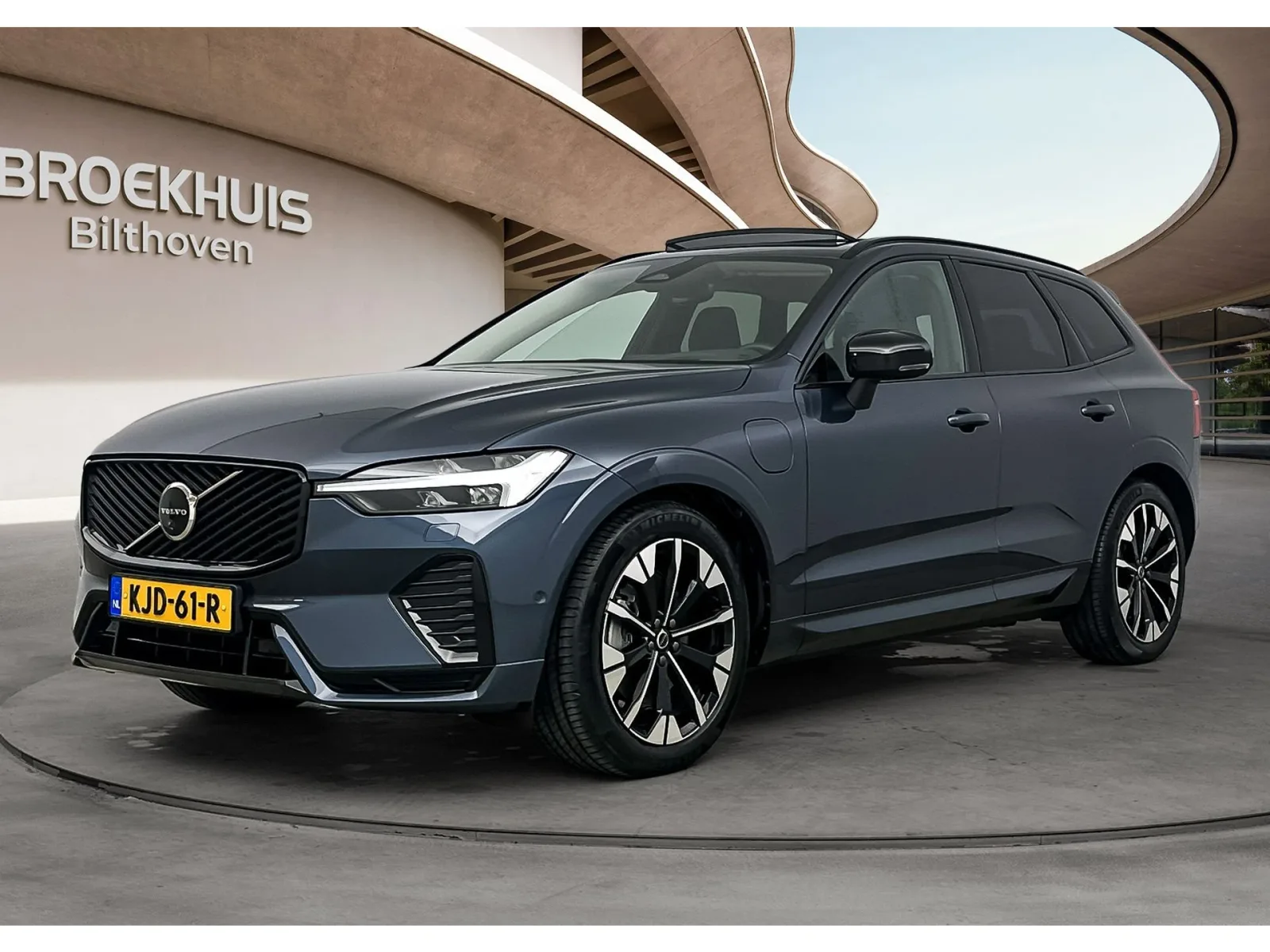Volvo XC60 (2026) — foto 1