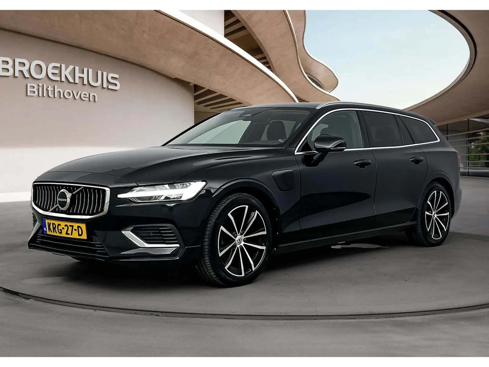 Volvo V60 (2022) — foto 1