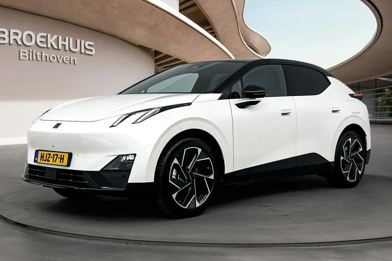 Lynk & Co 02 (2025)