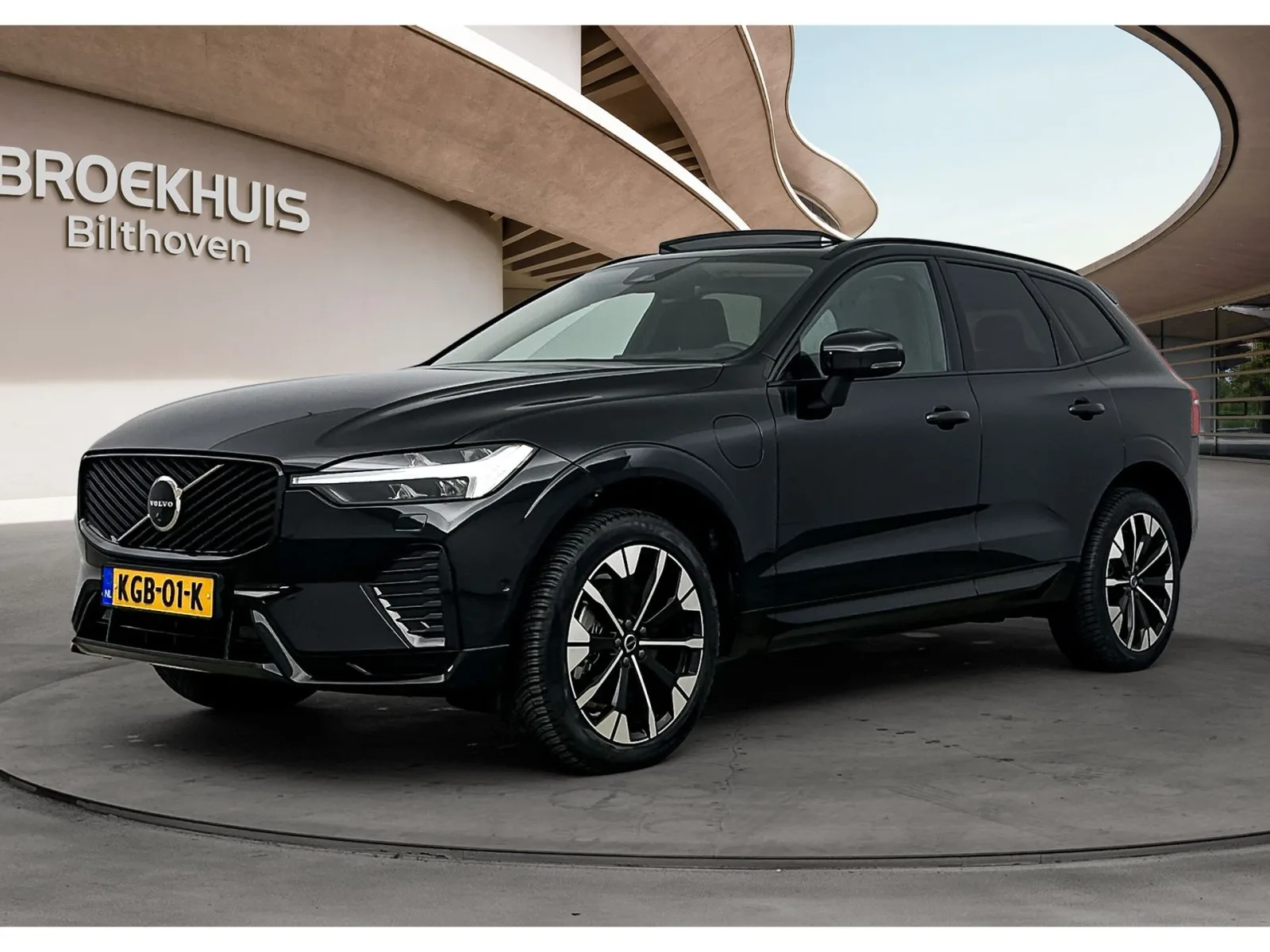 Volvo XC60 (2026) — foto 1