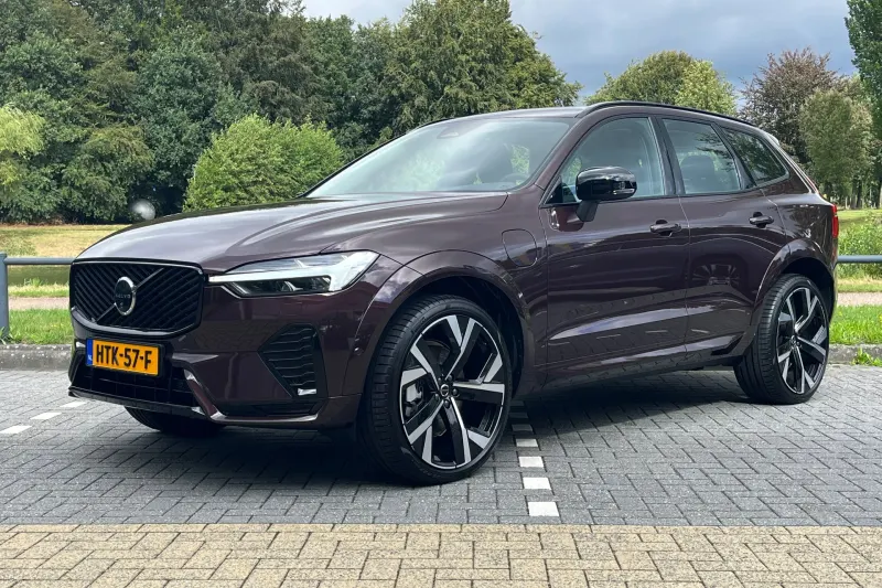 Volvo XC60 (2025)