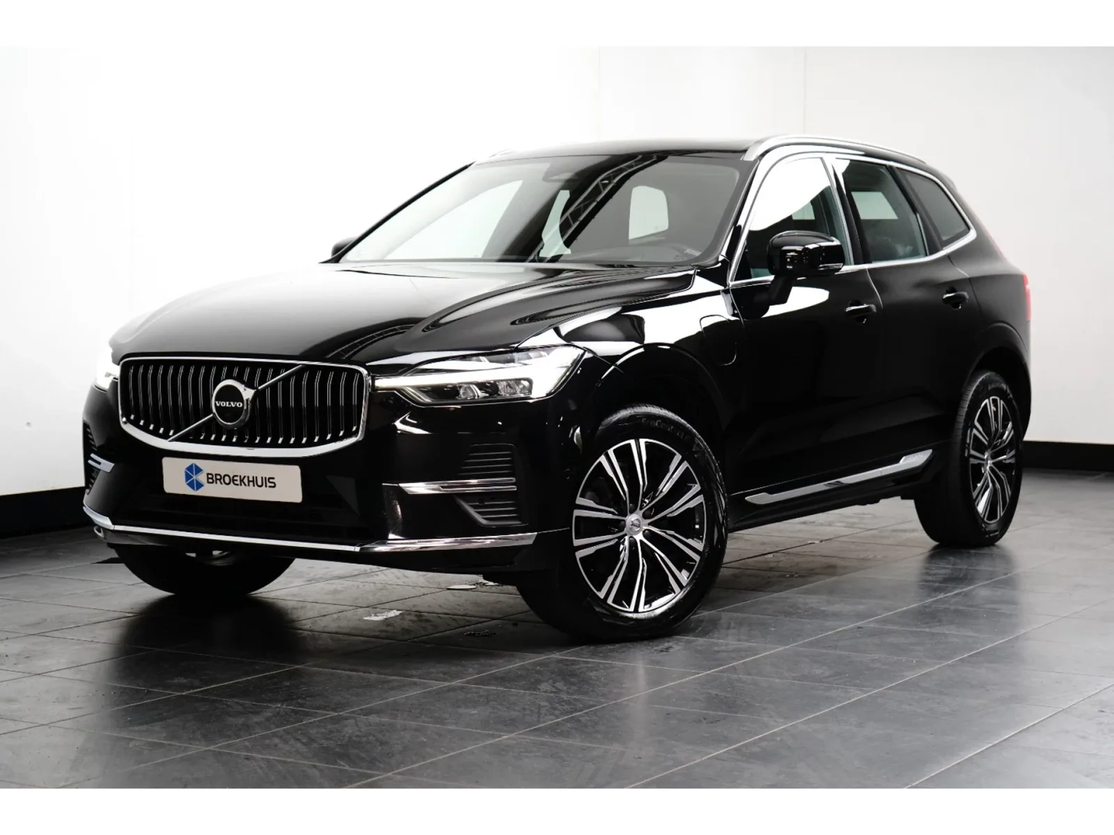 Volvo XC60 (2022) — foto 1