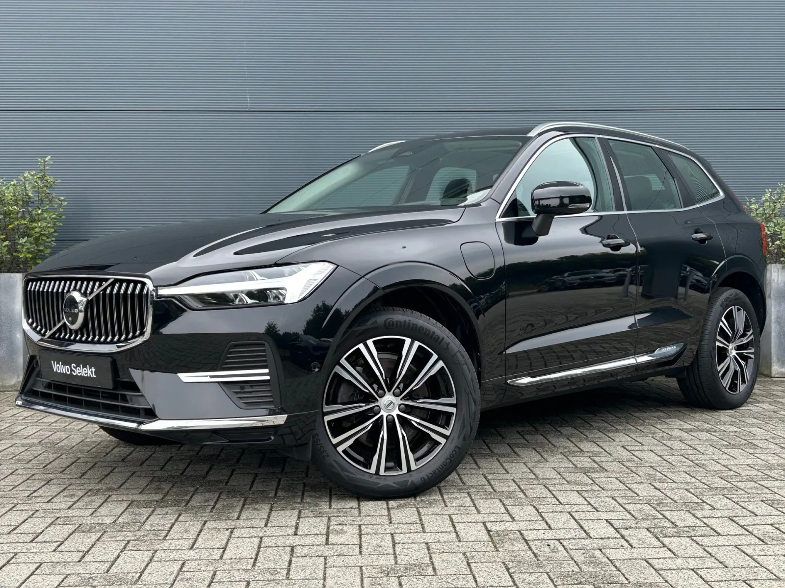 Volvo XC60 (2022) — foto 1