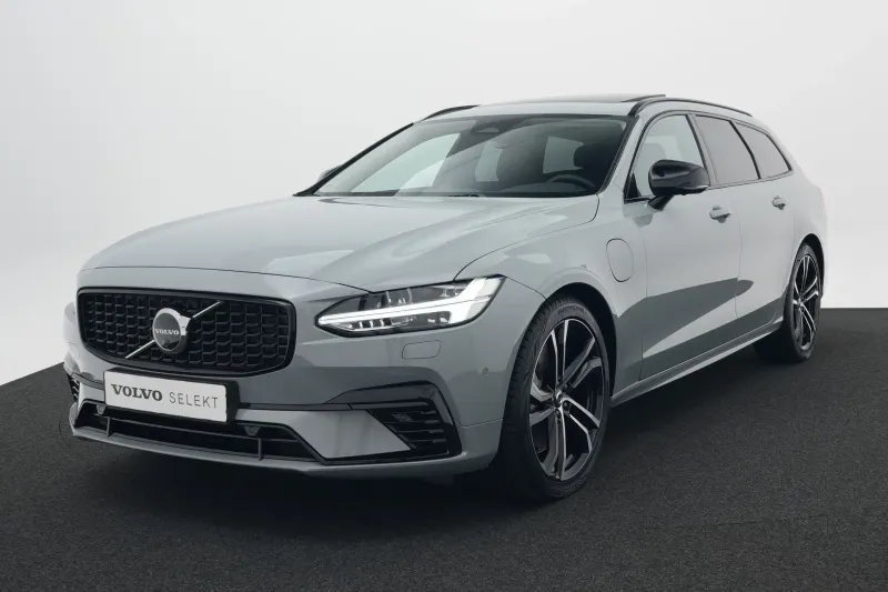 Volvo V90 (2025)