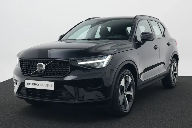 Volvo XC40 (2025)