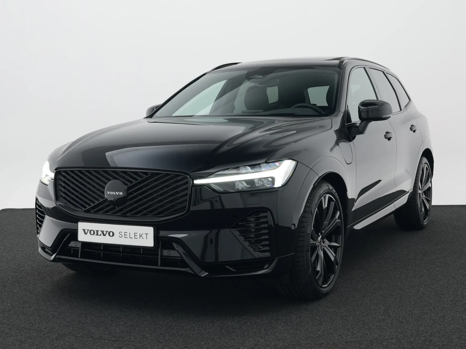 Volvo XC60 (2026) — foto 1