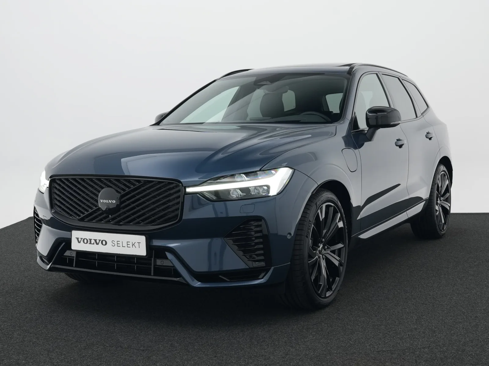 Volvo XC60 (2026) — foto 1