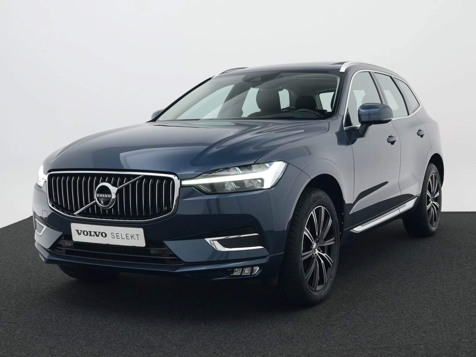 Volvo XC60 (2021) — foto 1