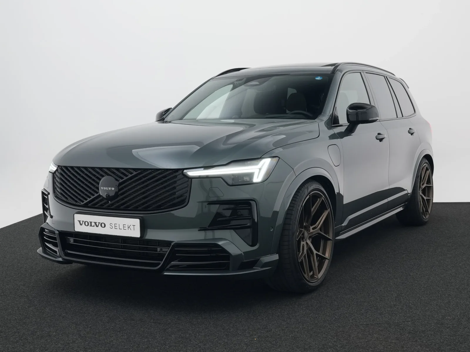 Volvo XC90 (2026) — foto 1