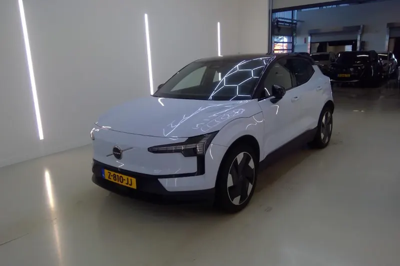 Volvo EX30 (2024)