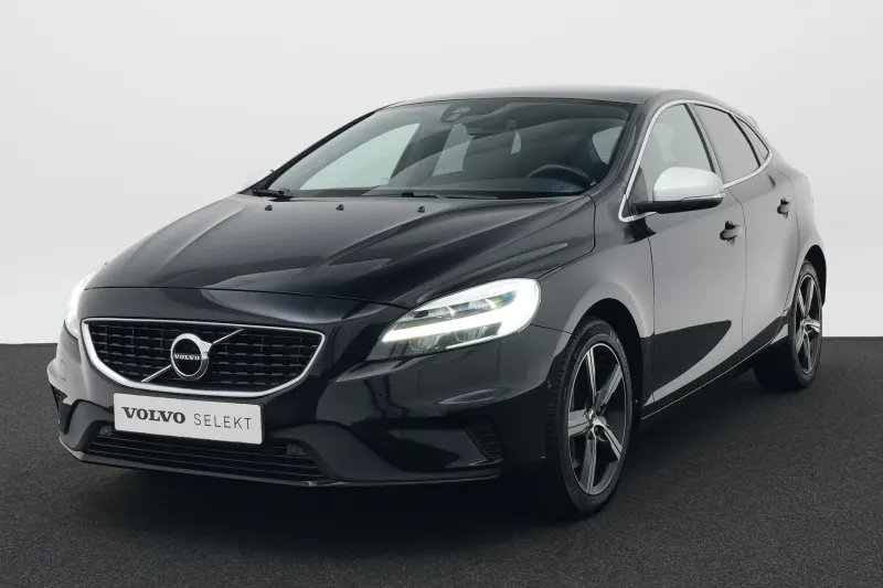 Volvo V40 (2020)