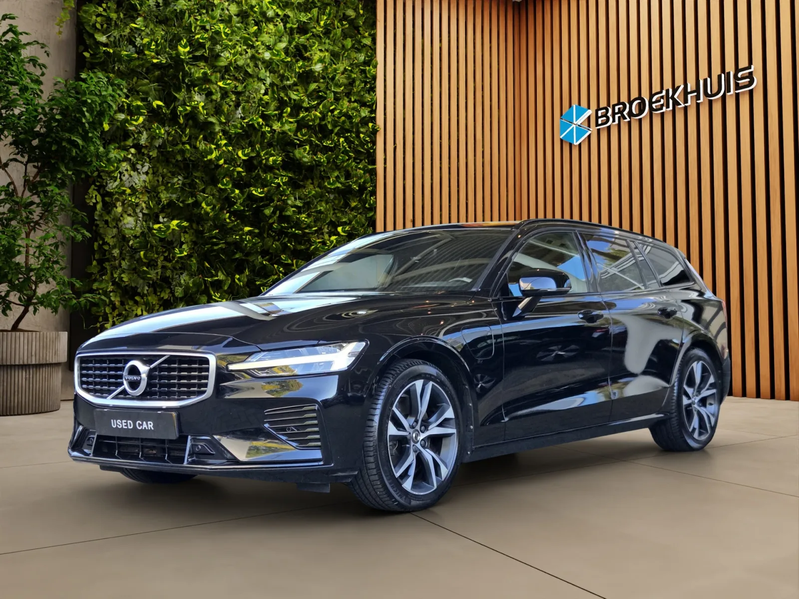 Volvo V60 (2019) — foto 1