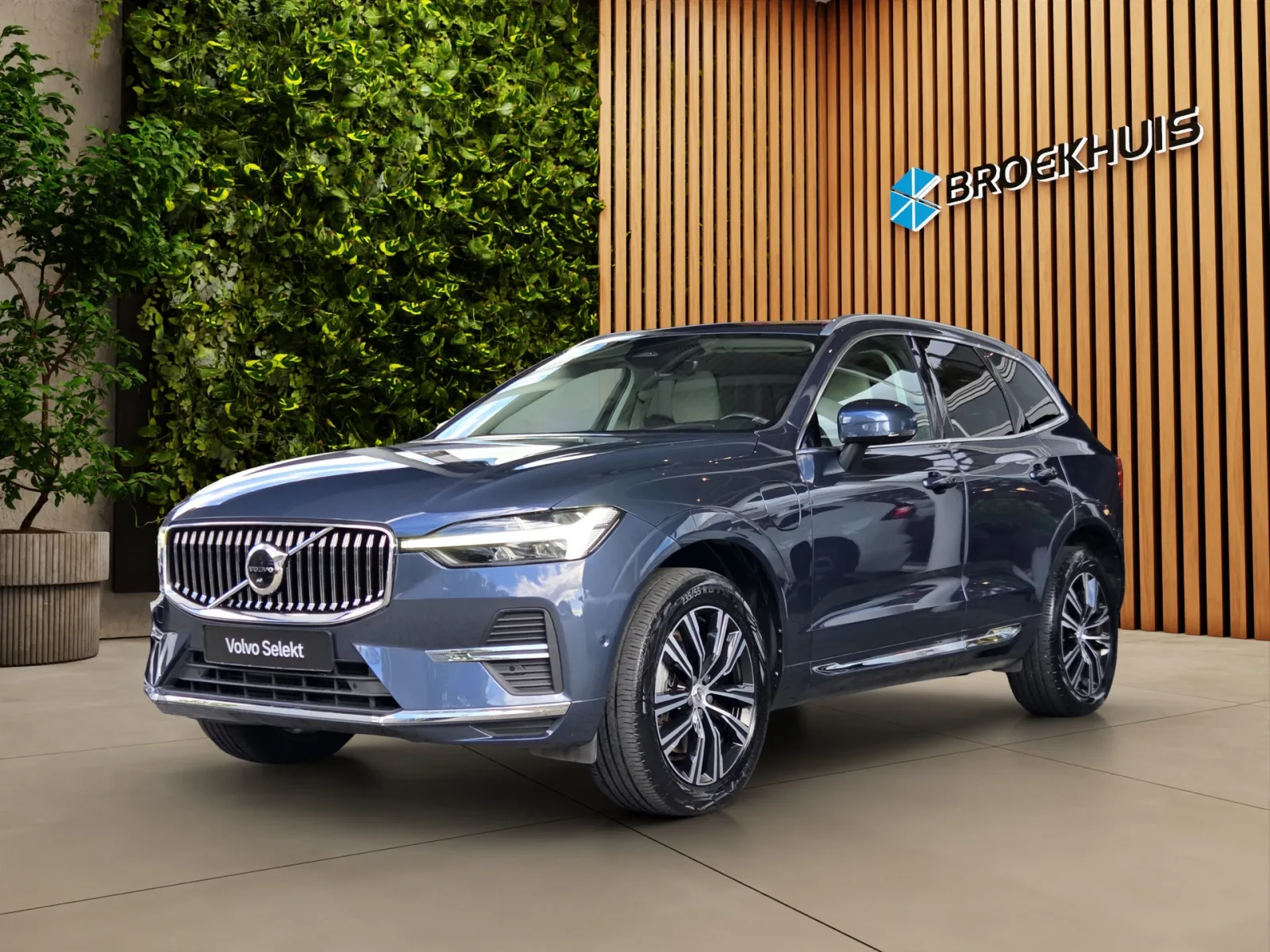 Volvo XC60 (2022) — foto 1