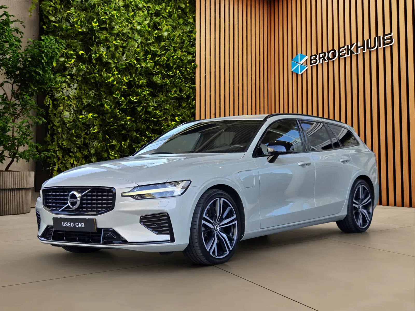 Volvo V60 (2021) — foto 1