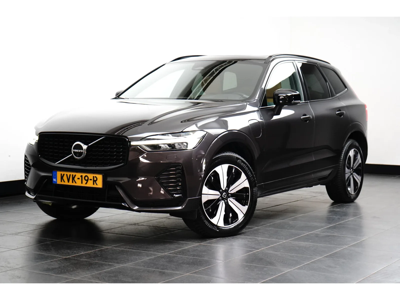 Volvo XC60 (2023) — foto 1