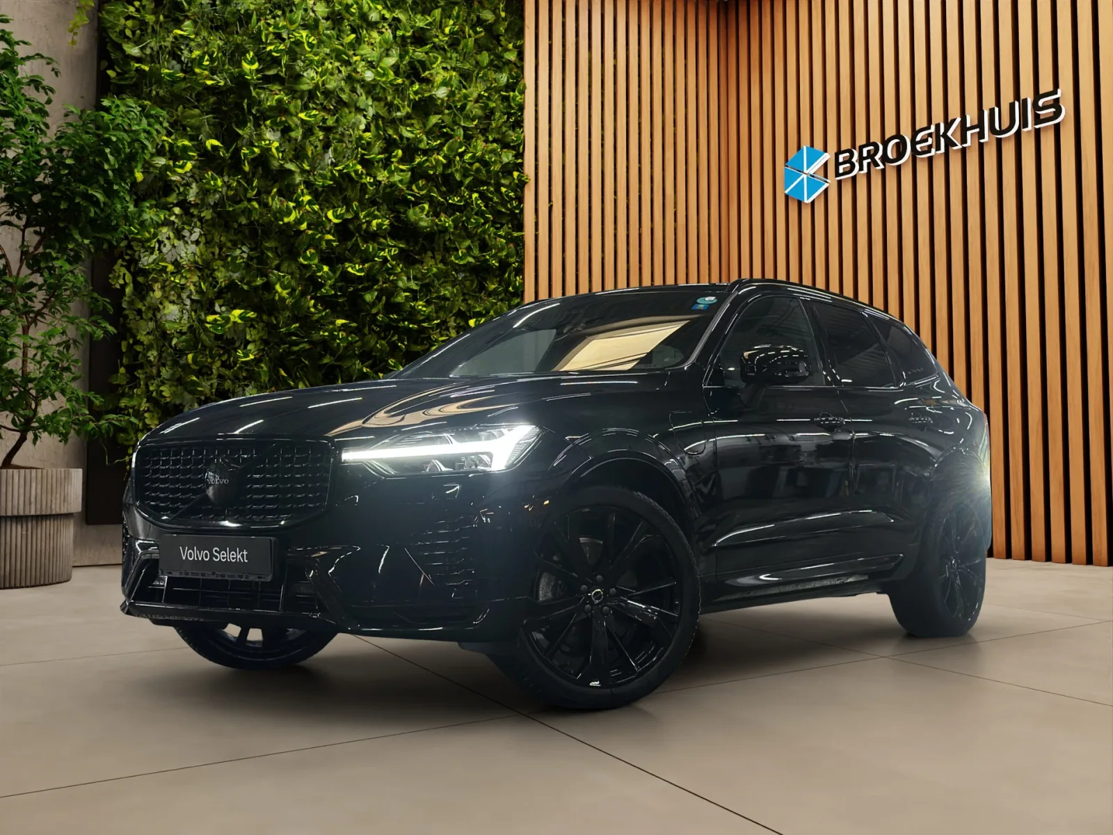 Volvo XC60 (2024) — foto 1