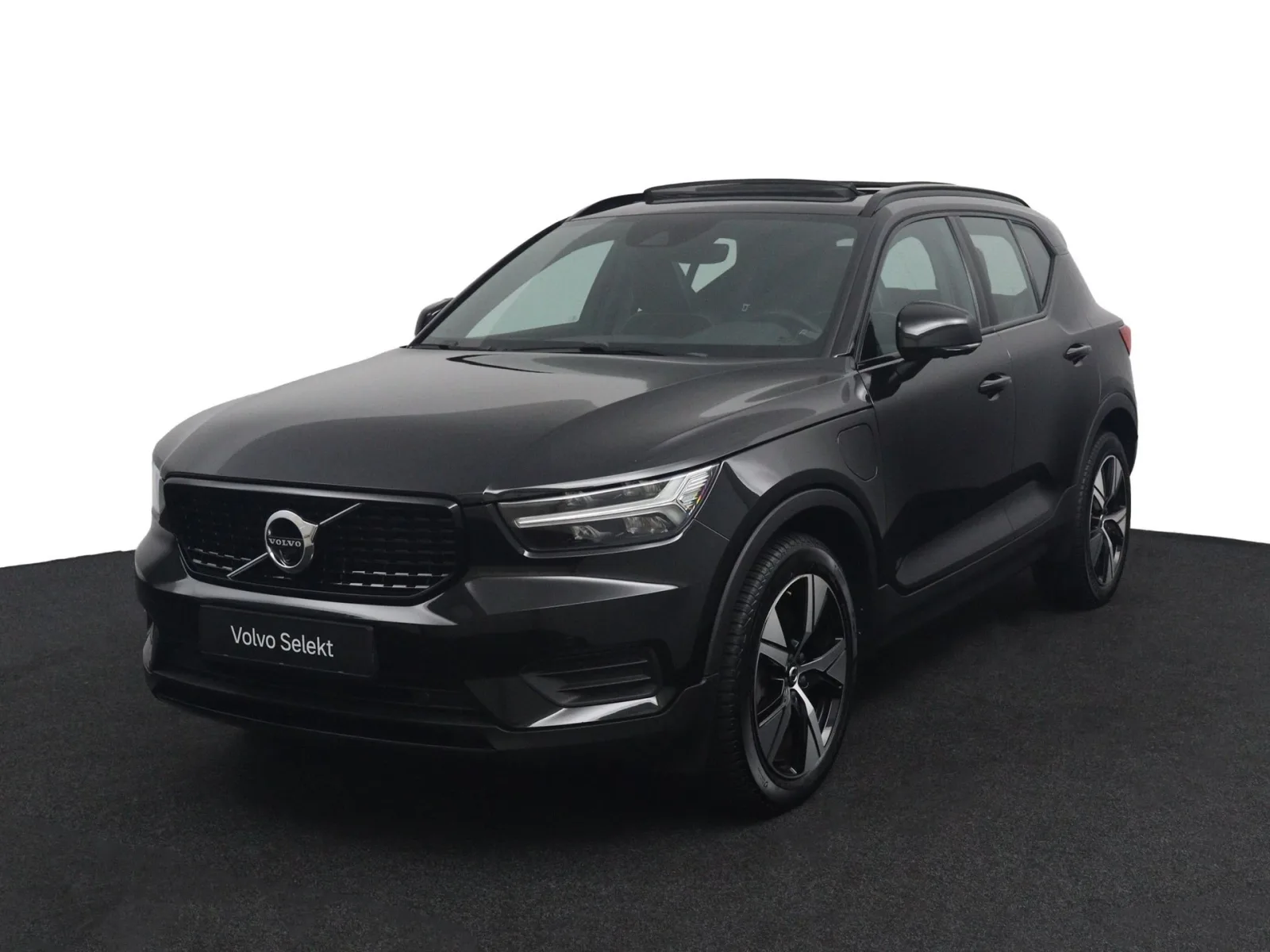Volvo XC40 (2022) — foto 1