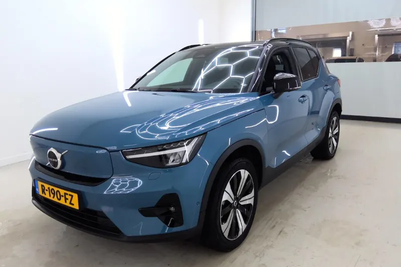 Volvo XC40 (2022)
