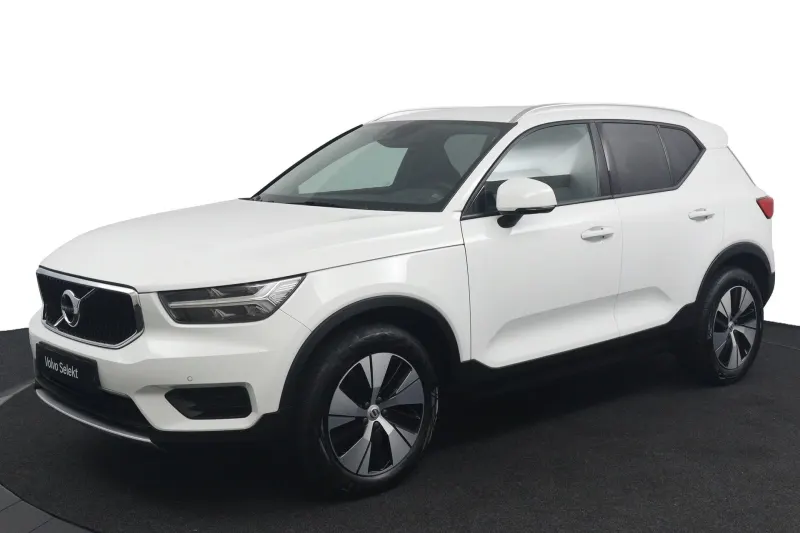Volvo XC40 (2022)