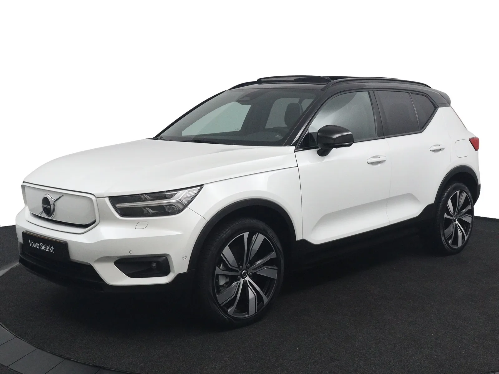 Volvo XC40 (2022) — foto 1